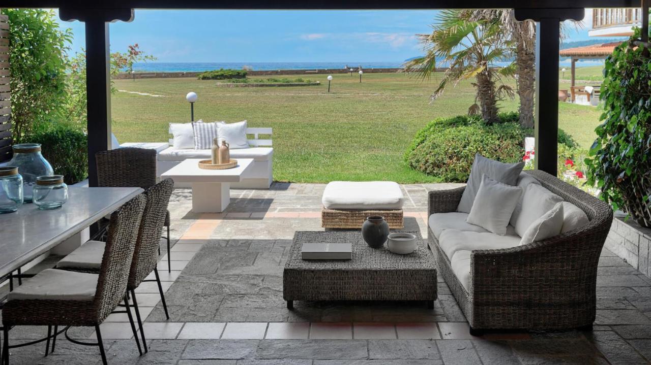 Soleado Beachfront Villa Skala Fourkas Luaran gambar